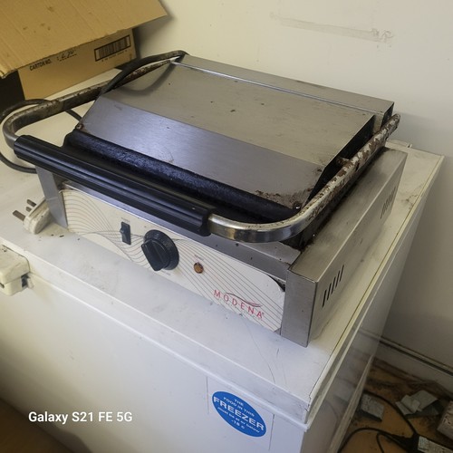 Grooved panini press - press, ribbed
